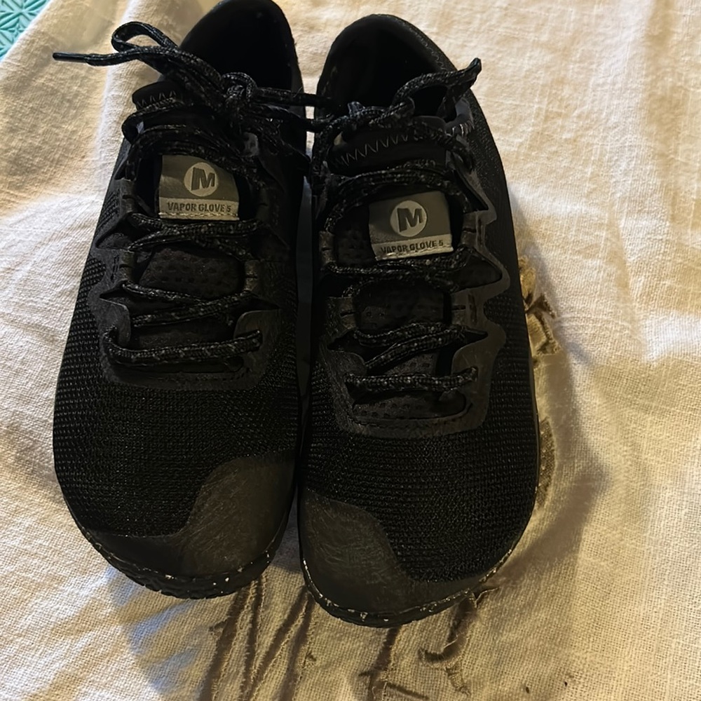 Merrell Glove Vapor Glove 5,  Size 6.5, Brand New , Never Worn, Black